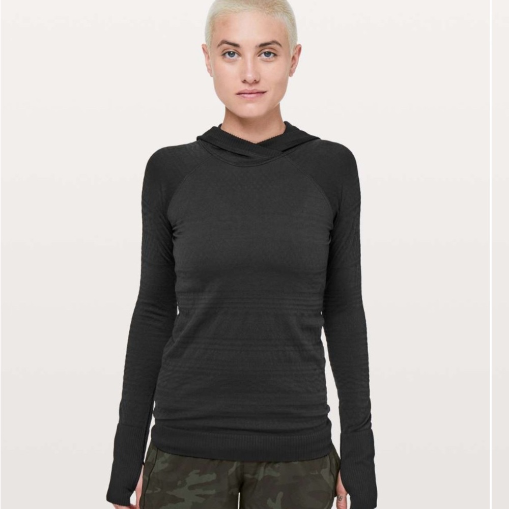 Lululemon Rest Less Hoodie
Black / Black